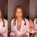 Gringa Sweets Mila fantasia de médica tarada ficou pelada
